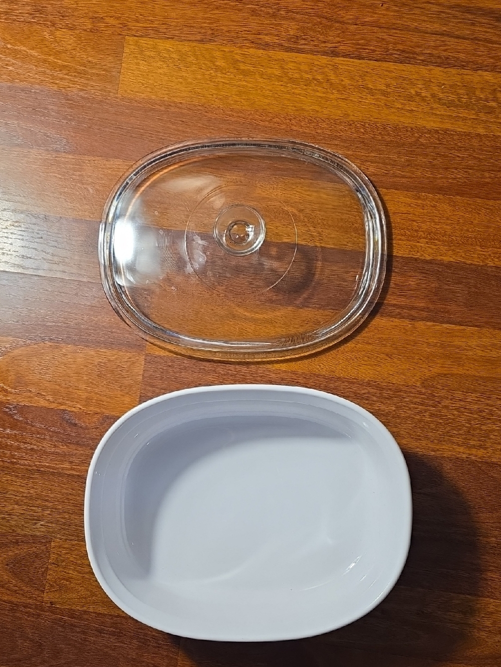 Corningware White Oval Casserole Dish with Glass Lid
